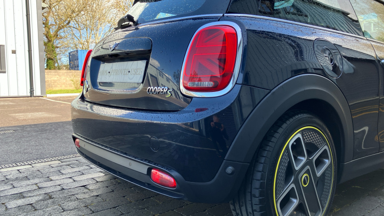 MINI Hatchback 135kW Cooper S Level 3 33kWh 3dr Auto Electric Hatchback